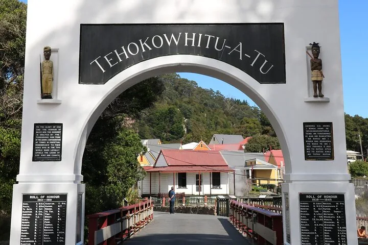 Whakarewarewa Village Guided Tour — photo 4